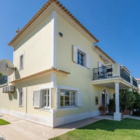 Moradia Com 4 Quartos, Piscina Em Vale Do Lobo 펜션 *