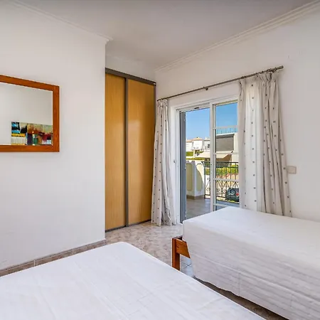 Ferienhaus Moradia Com 4 Quartos, Piscina Em Vale Do Lobo Almancil