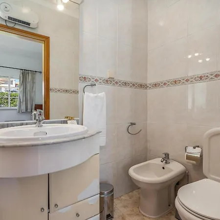 בית נופש Moradia Com 4 Quartos, Piscina Em Vale Do Lobo