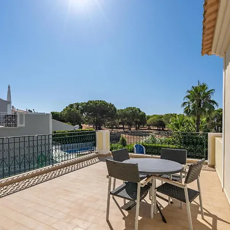 Moradia Com 4 Quartos, Piscina Em Vale Do Lobo * Almancil