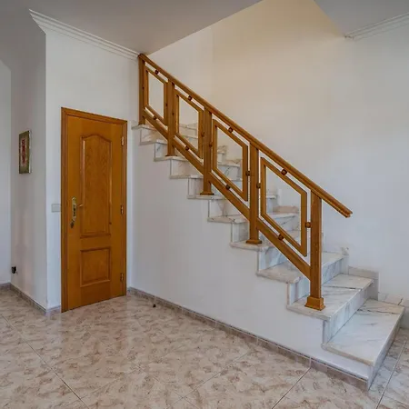 Moradia Com 4 Quartos, Piscina Em Vale Do Lobo Hébergement de vacances *